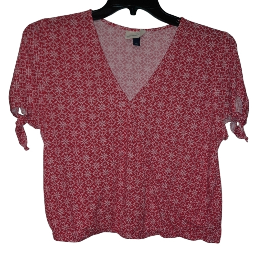 Universal Thread Red Cropped Top Large - Picture 2 of 5